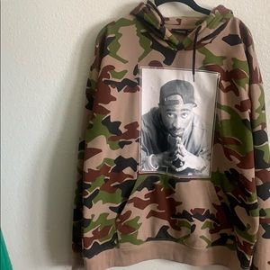 Young men’s hoodie